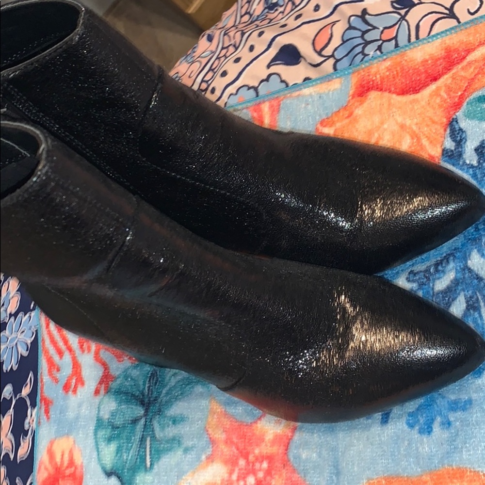 Black glitter boots